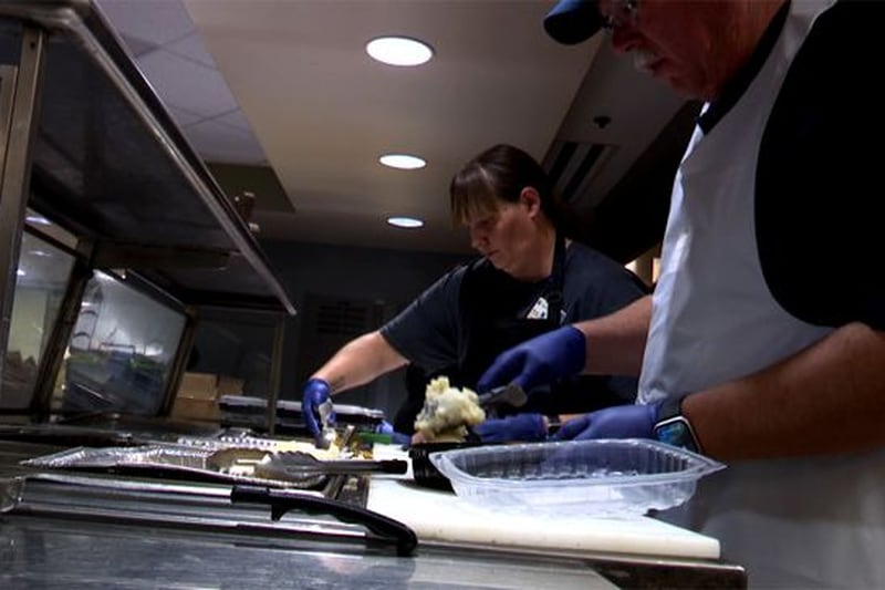 Samaritan Medical Center cooks up 300 Thanksgiving meals